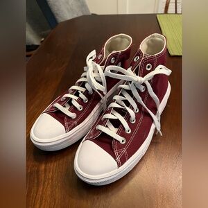 Converse Chuck Taylor Move Platform Sneakers Burgundy Women’s 9.5 NWOT